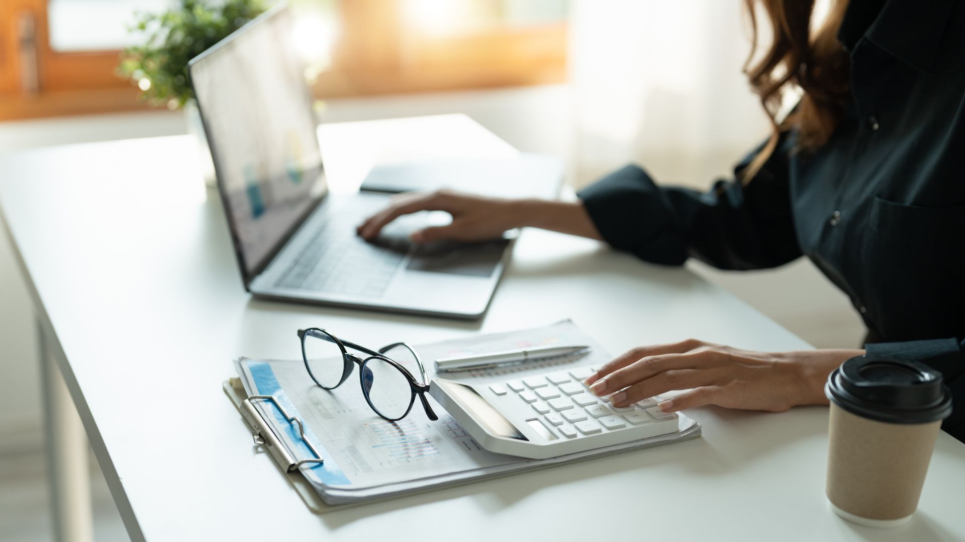 Sekretärin bei der Arbeit